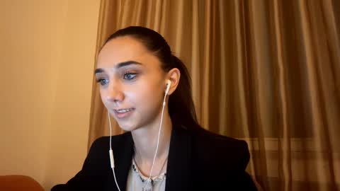 Lina online show from 24, 9, 2025