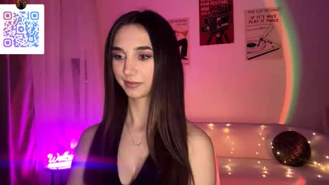 Lina online show from 8, 3, 2026