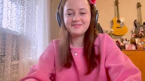 Snapshot of lilijohansen chatting on 20, 11, 2025 Lili online show from 20, 11, 2025