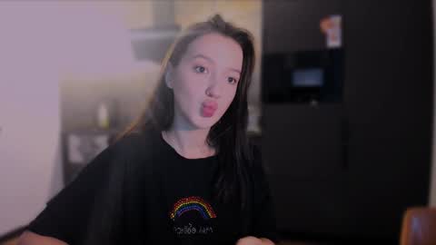 Snapshot of lililaluna chatting on 5, 12, 2024             ...  online show from 5, 12, 2024