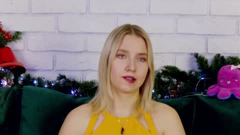 Snapshot of lililinn chatting on 17, 12, 2024 LiliLinn online show from 17, 12, 2024