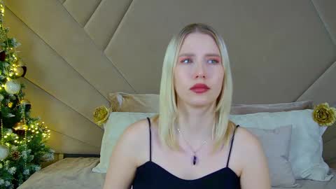 Snapshot of lililinn chatting on 23, 12, 2024 LiliLinn online show from 23, 12, 2024