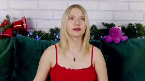 Snapshot of lililinn chatting on 24, 12, 2024 LiliLinn online show from 24, 12, 2024