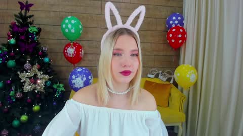 Snapshot of lililinn chatting on 26, 12, 2024 LiliLinn online show from 26, 12, 2024