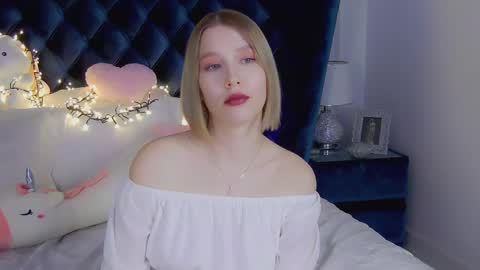 Snapshot of lililinn chatting on 8, 3, 2025 LiliLinn online show from 8, 3, 2025
