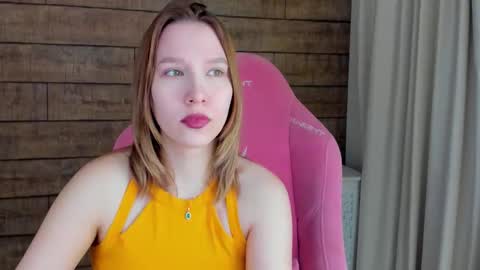 LiliLinn online show from 10, 3, 2026