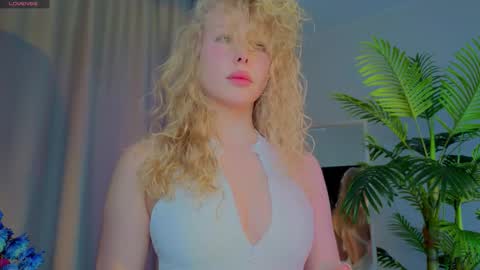 lililok101 online show from 13, 11, 2025