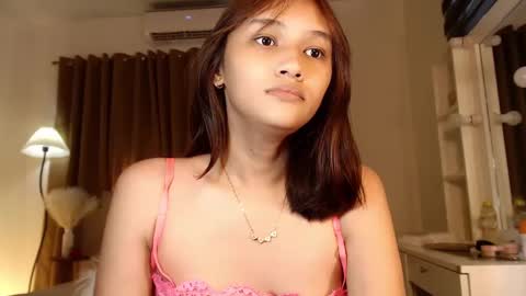 Snapshot of lilit_sensual chatting on 5, 3, 2025 Chloe online show from 5, 3, 2025