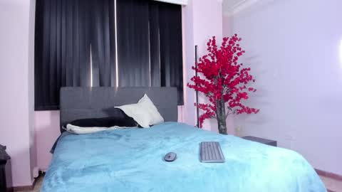 Snapshot of lilith_and_marcusblain chatting on 17, 1, 2025 Lili Marcus online show from 17, 1, 2025