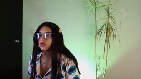 Lilith and Khloe  online show from 16, 9, 2025