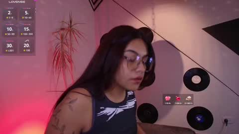 Lilith and Khloe  online show from 2, 10, 2025