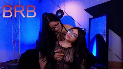 Lilith and Khloe  online show from 21, 10, 2025