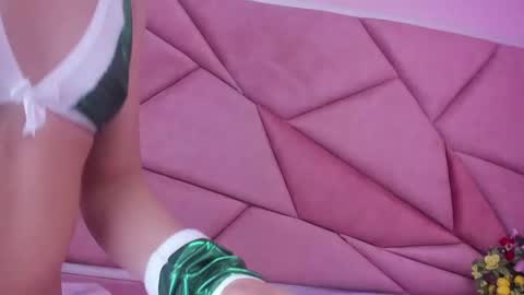 lilith cooper20 online show from 1, 12, 2024