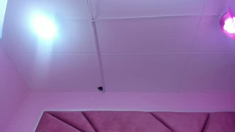 lilith cooper20 online show from 2, 12, 2024