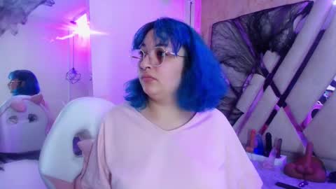   online show from 2, 11, 2025