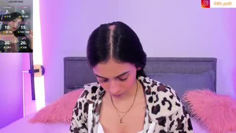 Snapshot of lilith_petit_ chatting on 22, 7, 2026 Lili petit online show from 22, 7, 2026