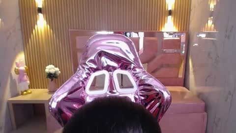 Snapshot of lilith_petit_sub chatting on 5, 2, 2025 Lilith online show from 5, 2, 2025