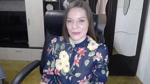 lilith small21 online show from 8, 10, 2025