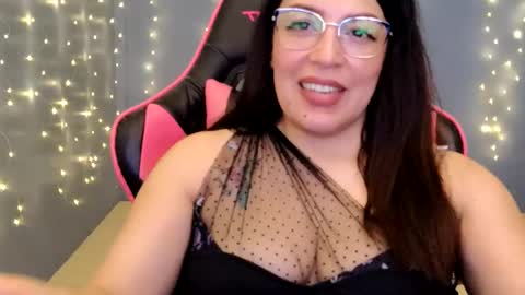 Lilith Hexes online show from 6, 4, 2026