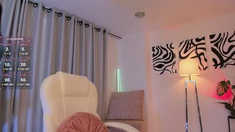 Lili  online show from 27, 1, 2025