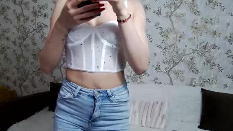 lilithmoonx_ online show from 15, 3, 2026