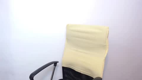 LILITHSERENDIPITY online show from 1, 3, 2025