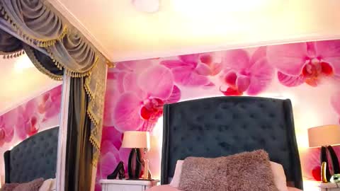 Lilith Snoop online show from 13, 11, 2025