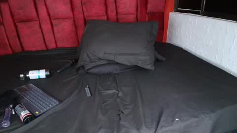 Snapshot of lilithvibe__ chatting on 7, 2, 2026 LILITH online show from 7, 2, 2026