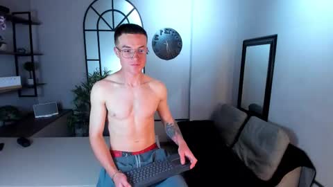 Lil James online show from 12, 11, 2025