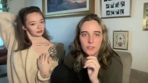 Snapshot of lill_daddysgirl chatting on 13, 1, 2026 lilldaddysgirl online show from 13, 1, 2026