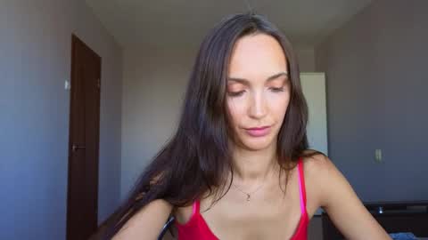 Lillian online show from 16, 4, 2026