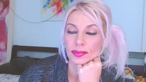 Lara online show from 23, 2, 2025