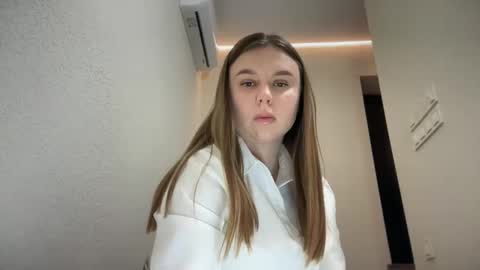 Lily online show from 11, 10, 2025