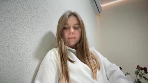 Lily online show from 12, 10, 2025