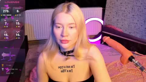Snapshot of lillie_berry chatting on 25, 2, 2026 lillie_berry online show from 25, 2, 2026