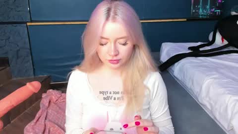 lillie_berry online show from 20, 4, 2026