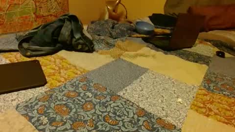 lillie  online show from 18, 11, 2025