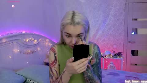 LilliMoore online show from 2, 11, 2025