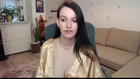 Snapshot of lilliyves chatting on 6, 7, 2026 lilliyves online show from 6, 7, 2026