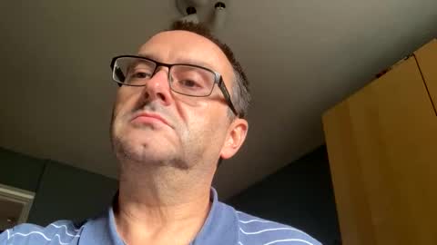 Snapshot of lills16 chatting on 13, 10, 2025 lills16 online show from 13, 10, 2025