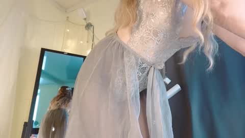 Snapshot of lilly_cooperr534616 chatting on 1, 2, 2025 Lilly online show from 1, 2, 2025