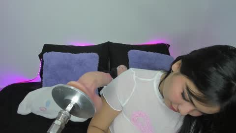 Lilly  online show from 4, 2, 2025