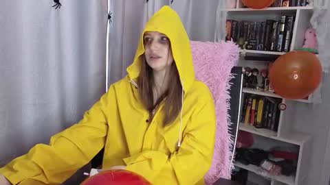 LillyFan X online show from 27, 10, 2025