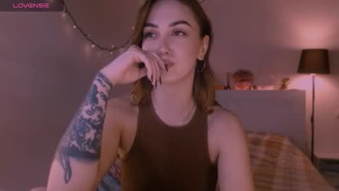 Snapshot of lillyfarey chatting on 10, 10, 2025 LillyFarey online show from 10, 10, 2025