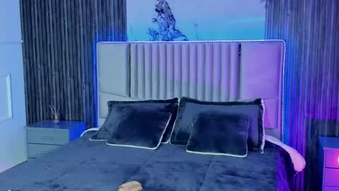 Lilly Ortiz online show from 9, 2, 2025