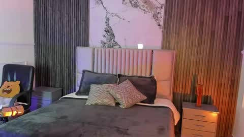 Lilly Ortiz online show from 6, 4, 2026