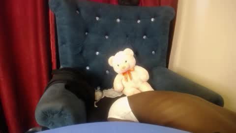 Snapshot of lilmystic_lola chatting on 2, 10, 2025 Chelsea online show from 2, 10, 2025