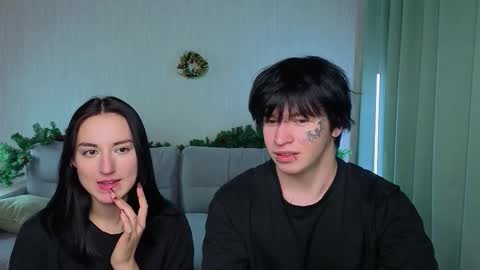 Kris Lilo online show from 4, 12, 2025