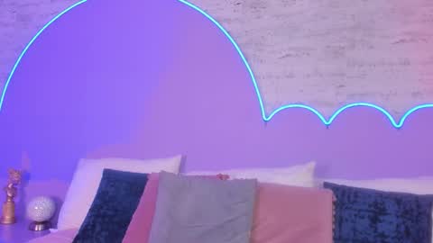 Lilou online show from 13, 9, 2025