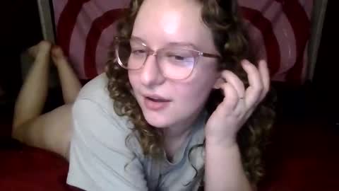 Snapshot of lilpies chatting on 28, 2, 2025 LilPies  online show from 28, 2, 2025